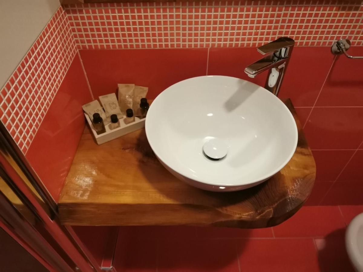 Bed and Breakfast Le Stanze Di Eli E Gio Кастелламмаре-ди-Стабия Экстерьер фото